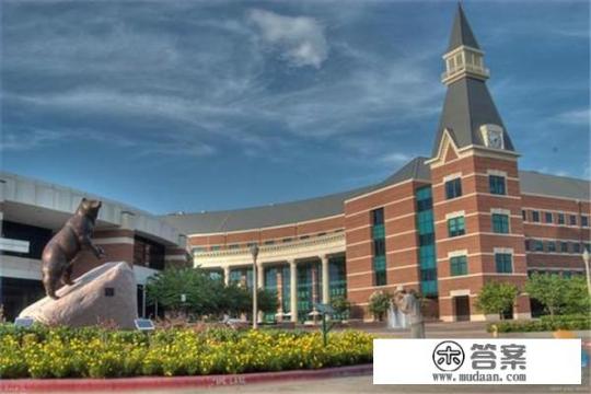 2017-2018历史类专业大学排名：武汉大学居首，北大川大排名第二、三？