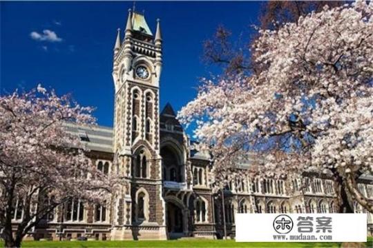 2017-2018历史类专业大学排名：武汉大学居首，北大川大排名第二、三？