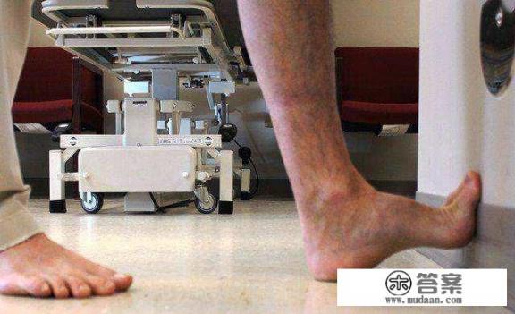 脚底筋膜炎怎么治? 脚底筋膜炎怎么治?