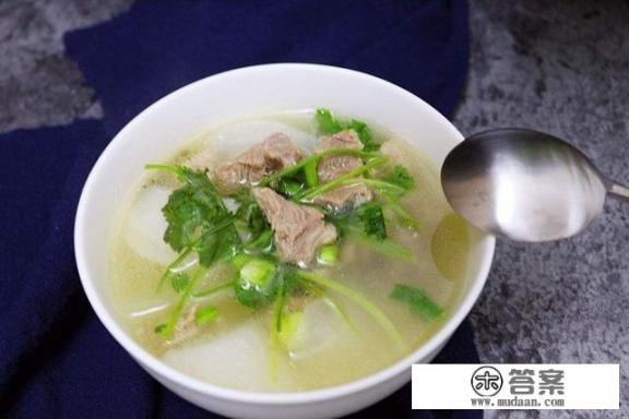 冬天天冷吃牛杂好还是羊杂好？