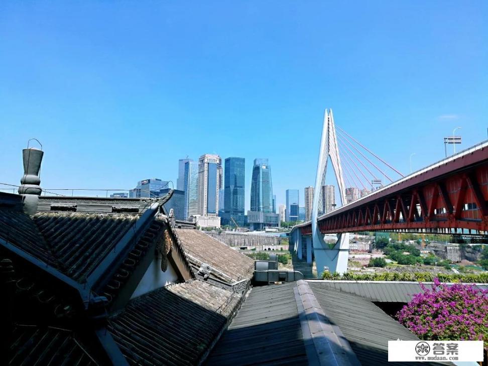 重庆游玩文案短句干净？