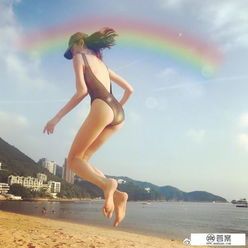 为什么叫三点式泳装? 为什么叫三点式泳装?