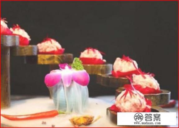 火锅店怎么进行菜品摆盘?三种方法打造高档效果？