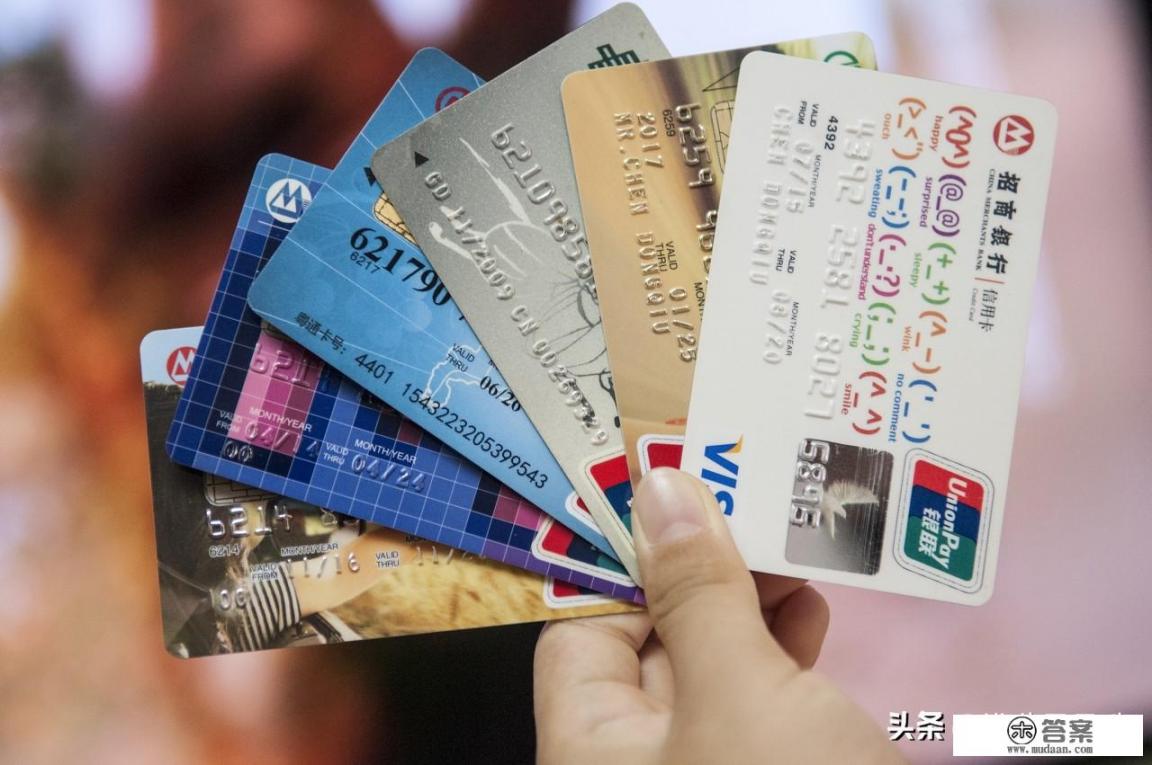 因为经商失败，欠几家银行60多万，万用金和圆梦金，银行说要起诉信用卡诈骗，怎么办？