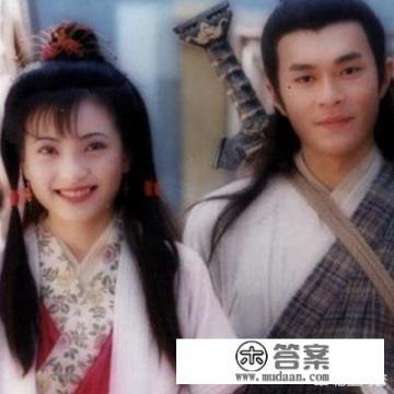 杨过让郭芙下跪原著? 杨过让郭芙下跪原著?