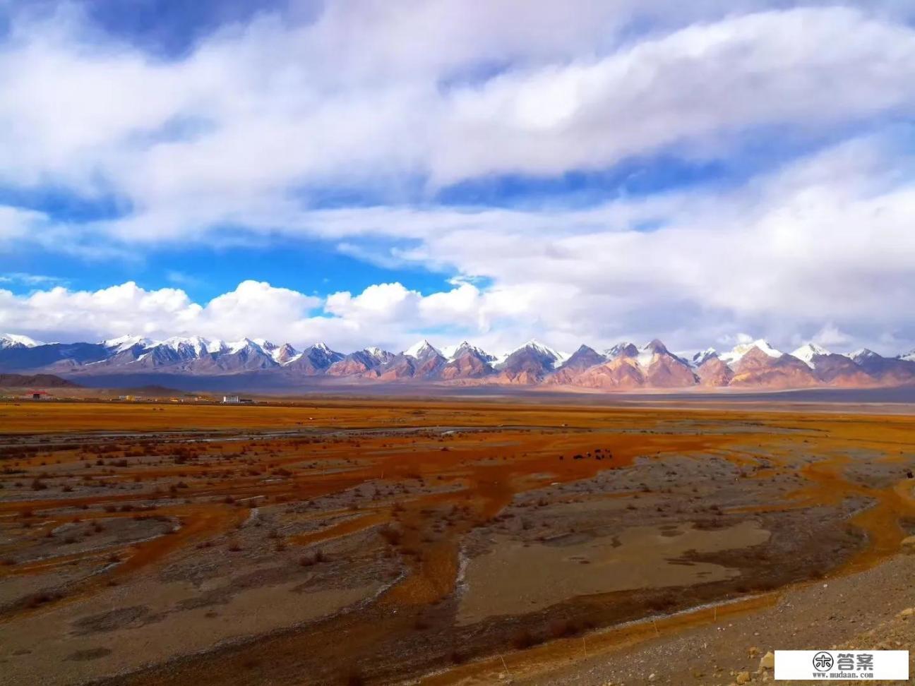 新疆有哪些景色值得一看，内地人来不能错过哪些美景和美食？