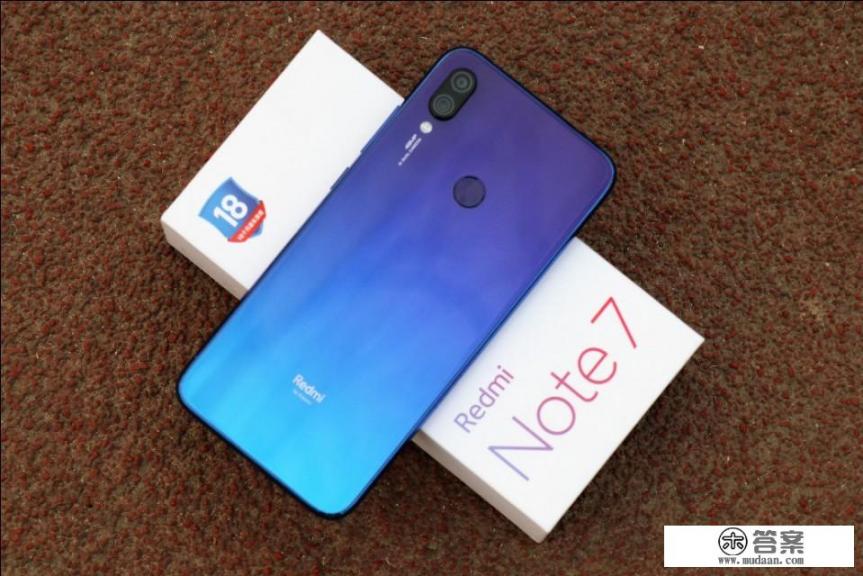 500到800的手机性价比高的？