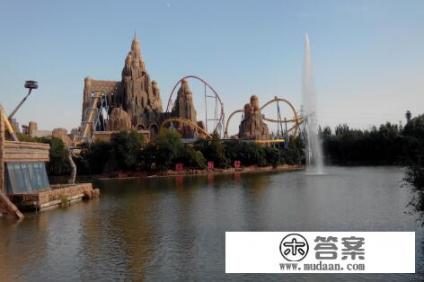 去北京欢乐谷都应该准备什么？欢乐谷的地图是免费的吗？