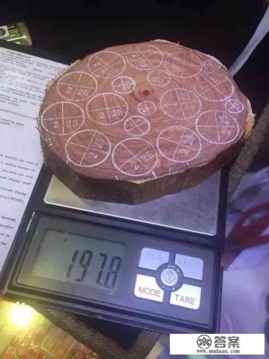 紫檀手串的怎么盘? 紫檀手串的怎么盘?