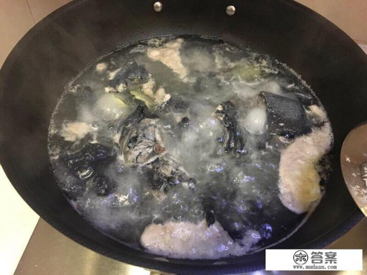 炖鸡肉不柴还容易烂好办法？