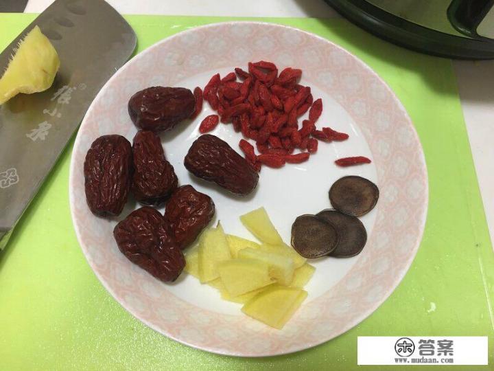 炖鸡肉不柴还容易烂好办法？