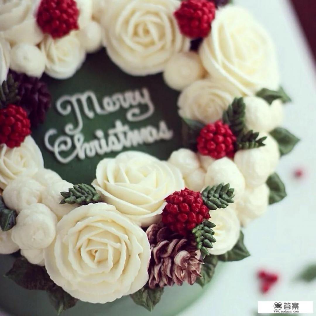 小纸杯蛋糕上奶油怎么裱花？