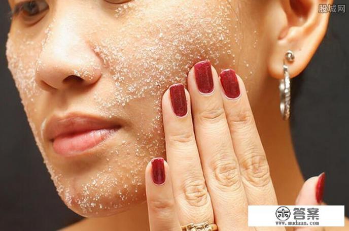 如何去掉红血丝？