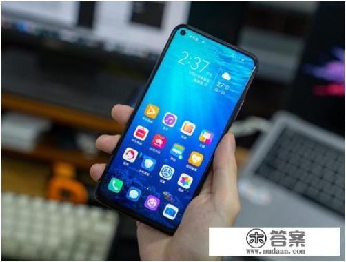 3000元5g手机性价比排行榜前十名？