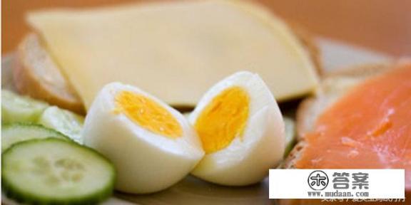 怎么样批量煮鸡蛋不裂好剥壳？