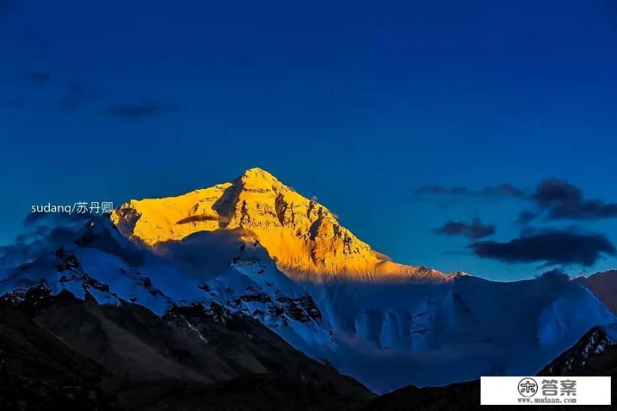 有没有摄影师可以分享一下，珠穆朗玛峰顶峰的风景照？
