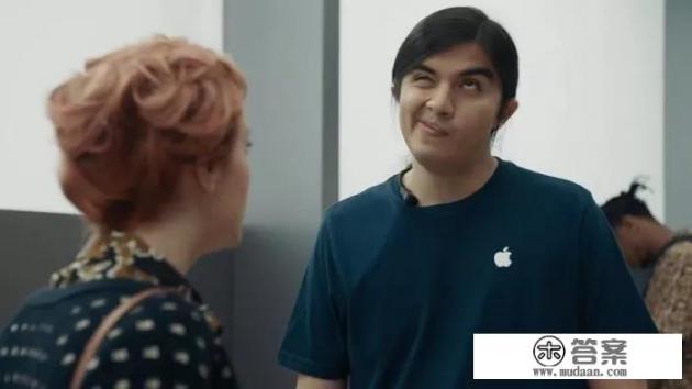 三星为什么又双叒叕发广告怼苹果？