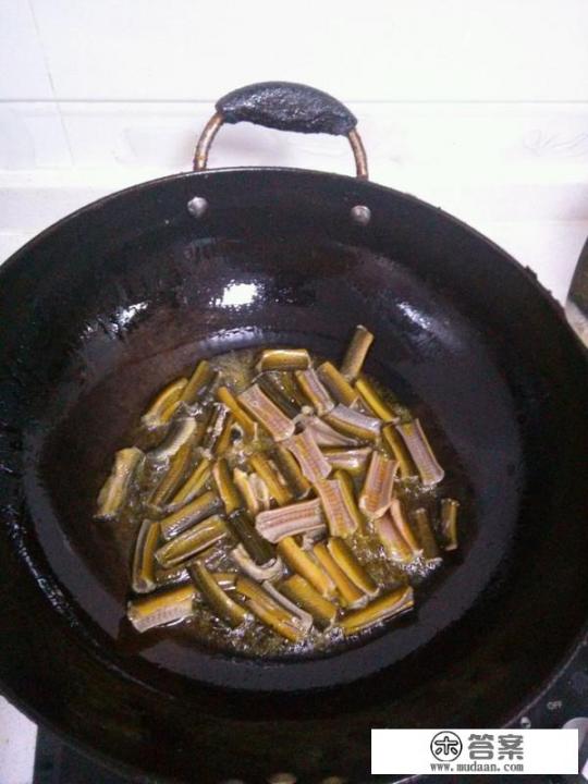 炒黄鳝做法？