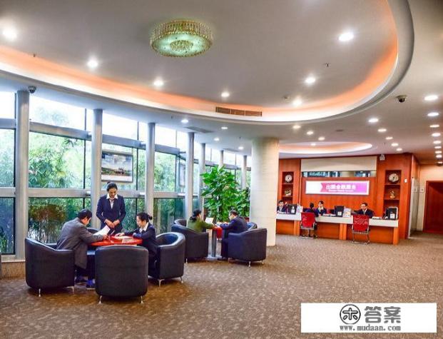 信用卡营销员这一行还好干吗? 信用卡营销员这一行还好干吗?