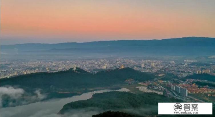 在云南德宏,芒市和瑞丽两个城市中,究竟谁的房产更具投资潜力? 在云南德宏,芒市和瑞丽两个城市中,究竟谁的房产更具投资潜力?
