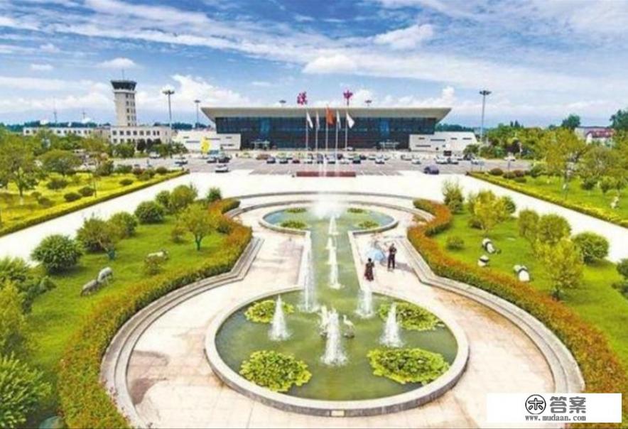 汉中的城固县与南郑区在经济社会发展方面相比，谁更胜一筹？你如何评价？