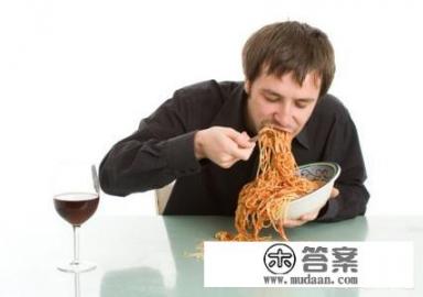 刚刚吃完还是会觉得饿，肚子饱了但是嘴巴还想吃，很容易就有饥饿感，这是病吗？