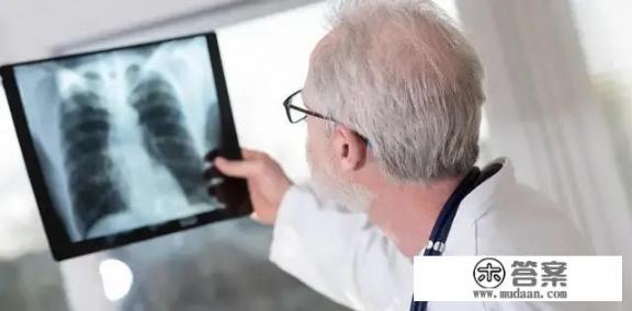 怎样区分正常感冒和新型肺炎啊? 怎样区分正常感冒和新型肺炎啊?