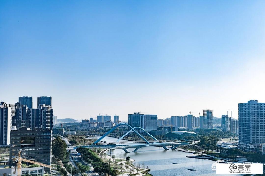 广州南沙跟珠海横琴这两个自贸区相比,哪个更有潜力呢? 广州南沙跟珠海横琴这两个自贸区相比,哪个更有潜力呢?