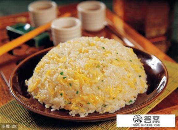 请问饭店做炒饭用的米饭该如何蒸? 请问饭店做炒饭用的米饭该如何蒸?