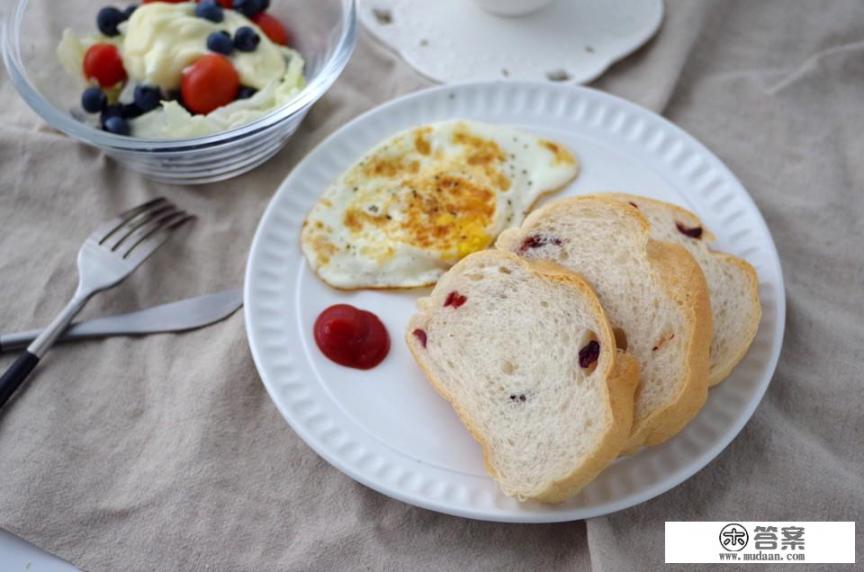 早上不吃早餐的危害？