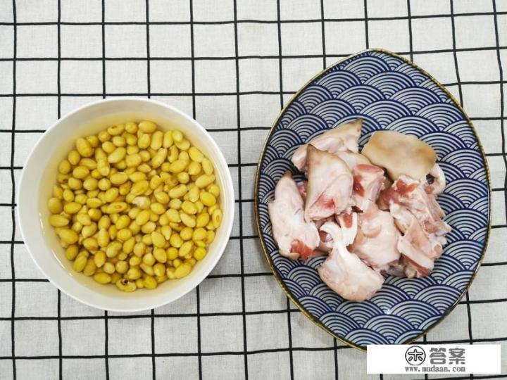 猪蹄炖黄豆做法王刚？
