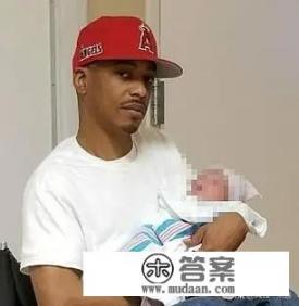 如何看待美国购物中心重开之后，发生激烈的斗殴事件呢？