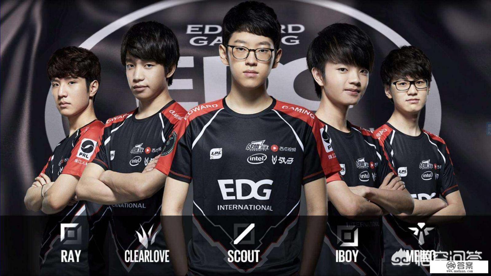 这些卡是不是禁限卡：三幻神、光之创造神——赫尔阿克帝、光之创造神石板、冥界大邪神石板？