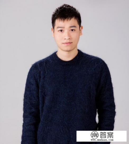 现在当红的言情小说家有哪些？