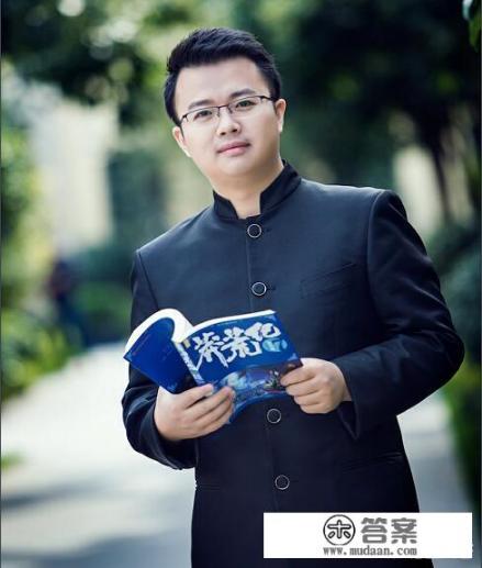 现在当红的言情小说家有哪些？