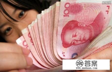 如何看待哈尔滨一女大学生陷“套路贷”,千元半年滚成18万,被逼当陪酒女? 如何看待哈尔滨一女大学生陷“套路贷”,千元半年滚成18万,被逼当陪酒女?