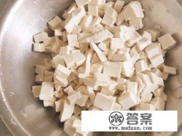 香椿拌豆腐怎么做？