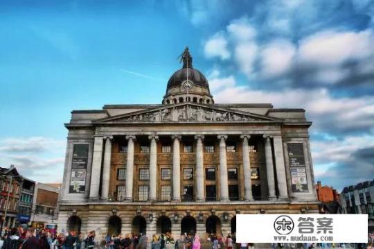 一直计划着去国外旅游，英国旅游去哪里好？