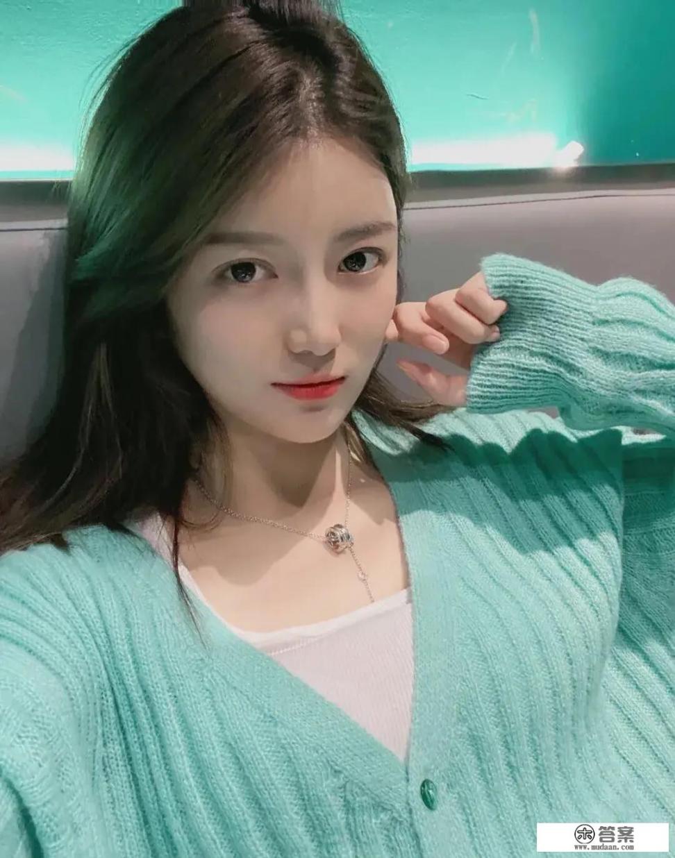 美女自拍都什么感觉？