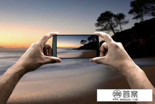 懂行的人电脑建议买华为还是苹果？