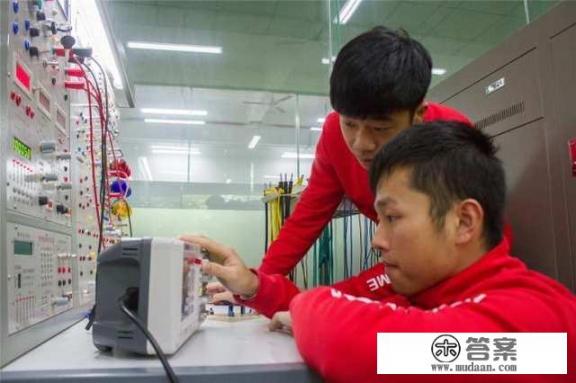 大专是大学吗?大专的学校生活是否跟正常的大学生活差距很大? 大专是大学吗?大专的学校生活是否跟正常的大学生活差距很大?