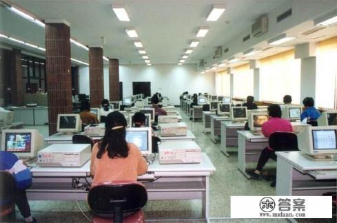 大学生从学习，生活，工作，思想方面的个人总结怎么写？