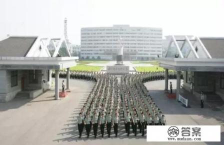 大学生考军校的条件？