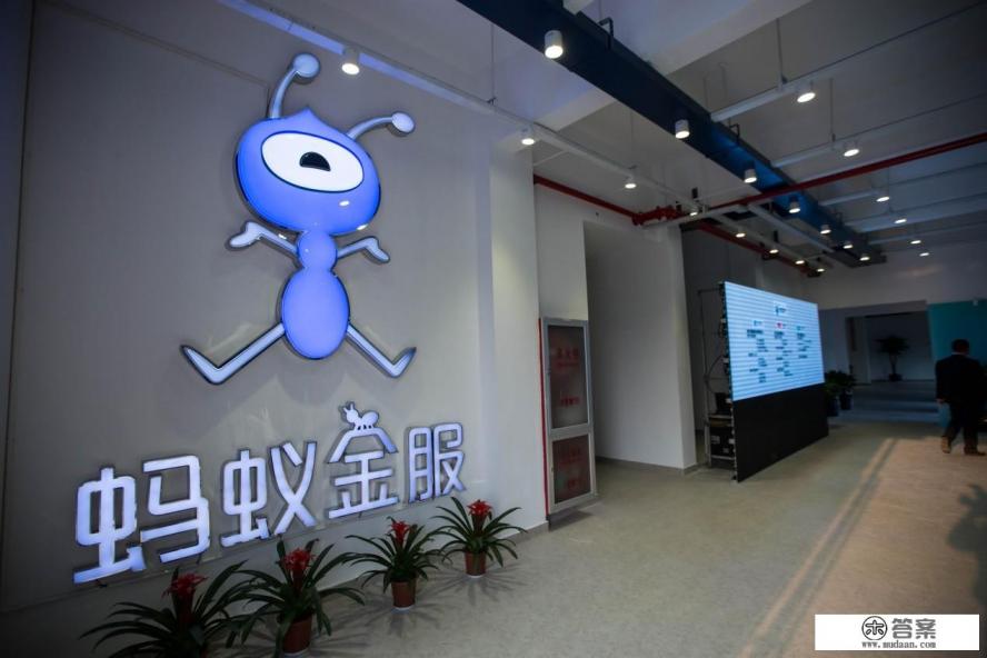 现在有花呗借呗，为什么还有人开信用卡？