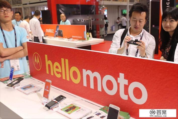 如何评价5月10日摩托罗拉moto X30冠军版手机？该产品都哪些突出的亮点和不足？