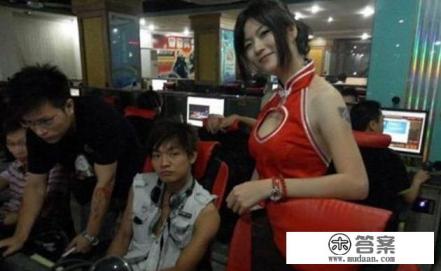 如何看待一些电竞陪玩“变味”了?难怪这么多人喜欢线下陪玩,有一些擦边球现象,你怎么看? 如何看待一些电竞陪玩“变味”了?难怪这么多人喜欢线下陪玩,有一些擦边球现象,你怎么看?