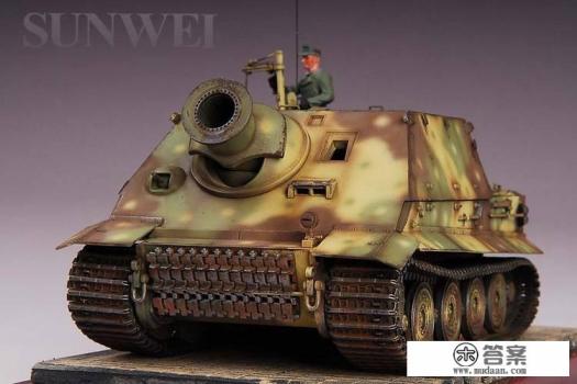 二战德国的突击虎能干过苏联的isu152吗？为什么？