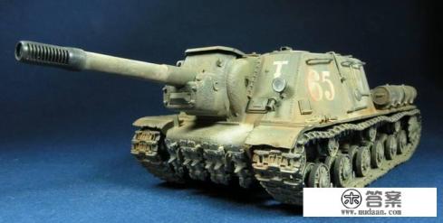 二战德国的突击虎能干过苏联的isu152吗？为什么？