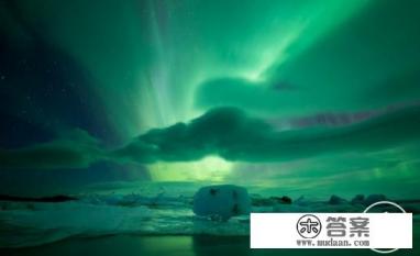 你对冰岛的第一印象是什么？为什么选择去冰岛旅行？