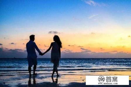 《婚前羞答答婚后好肉麻》歌词？